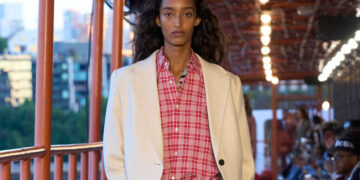 Tommy Hilfiger Returns to His Nautical Roots at NYFW Spring 25