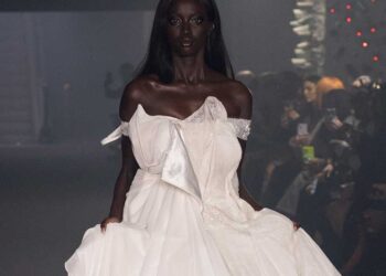 VETEMENTS SS25 : Guram Gvasalia’s DIY Revolution