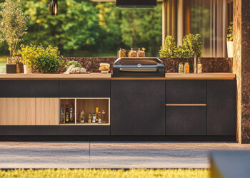 Outdoor Kitchen