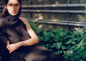 Proenza Schouler Pre-Spring 2025: Effortless Elegance