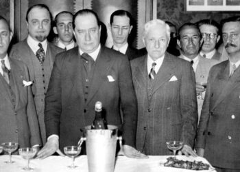 VFILES and FIFA Team Up for First-Ever FIFA 1904 Collection