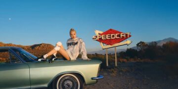 Rosé Stars in PUMA Speedcat Campaign