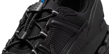 Nike Zoom Vomero 5 Roam Goes All-Black