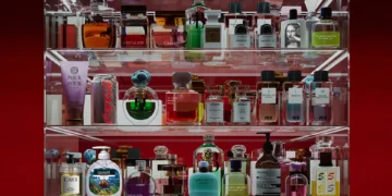 Harry Nuriev Presents LÈCHE-VITRINE in Paris