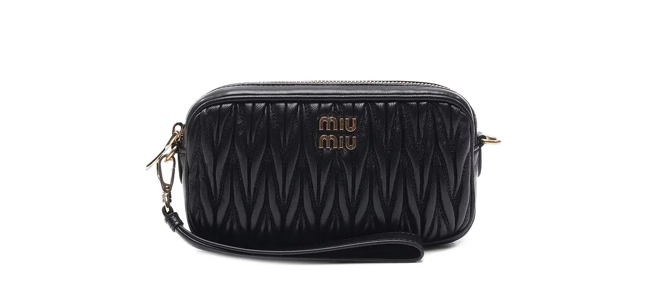 miumiu バッグ　黒 Miu Miu Buying Guide for Holiday 2024