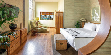 The Pelican Hotel Celebrates 30 Years of Hospitality