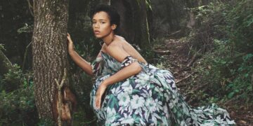 LOEWE SS25 Features Taylor Russell