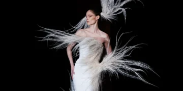 Stéphane Rolland SS25 Couture Brings Art and Fashion Together
