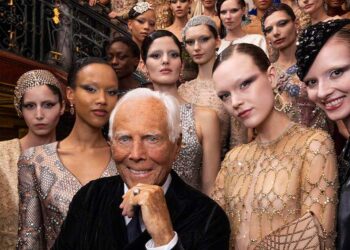 Giorgio Armani Privé Celebrates 20 Years with Spring 2025 Collection