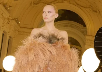 Schiaparelli Haute Couture Spring Summer 2025: Icarus