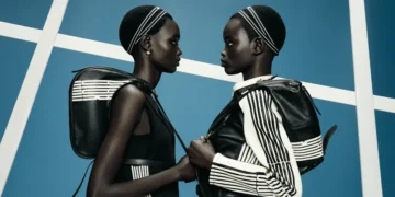 Exclusive Images of Dior D-Journey Bag