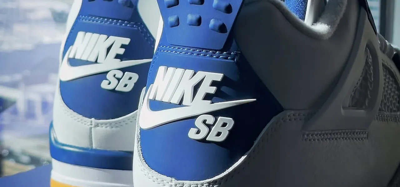 Nike SB Jordan 4 Navy Release