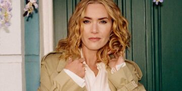 Burberry’s New Campaign Captures Rom-Com Magic