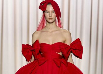 Giambattista Valli Unveils Dramatic SS25 Couture Collection
