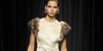 Jil Sander FW25 Explores the Metaphor of Love and Light