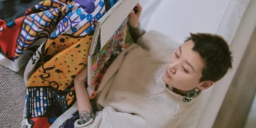 Minxuan Zhao: The Cosmic Tapestry of Self