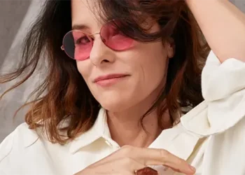 Parker Posey Leads Gap’s “Feels Like Gap” Campaign