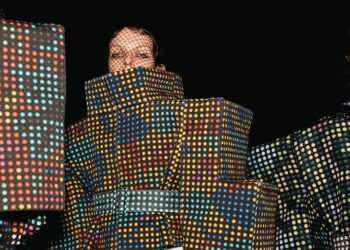 Backstage Moments at ANREALAGE FW25 Show