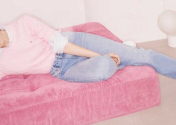 Jisoo Covers Harper’s Bazaar Australia