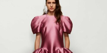 Rochas FW25: Dressing the Dream
