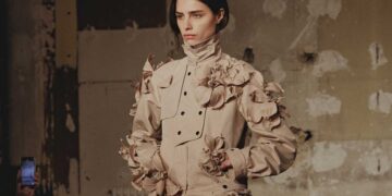 Fractured Motion Defines rokh FW25