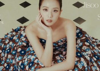 Jisoo Graces the Vogue Korea April Cover in Dior