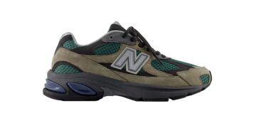 ISSEY MIYAKE x New Balance MT10O Sneaker Collaboration