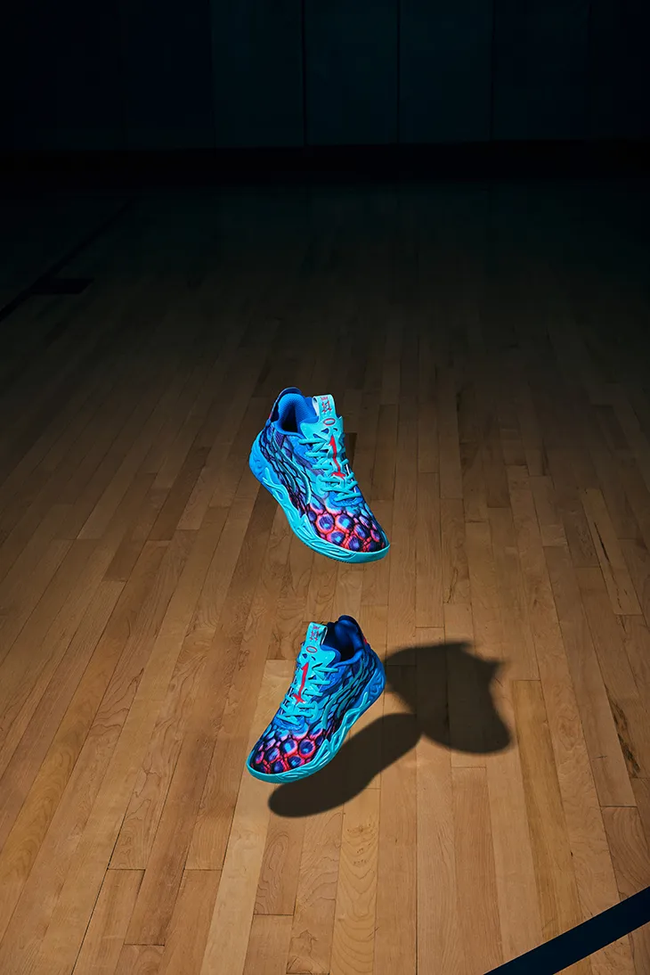 MB.04 Lo Alien Skin