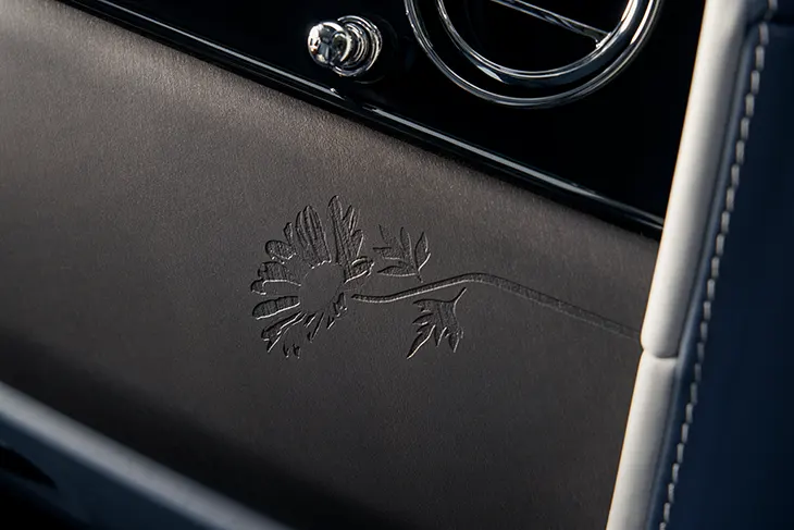 Rolls-Royce Designs Exclusive Black Badge Cullinan Daisy