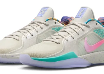 Sabrina 2 Make Space