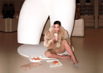 SKIMS Opens its LA Flagship With a Drive-In Pop-Up at Mel’s