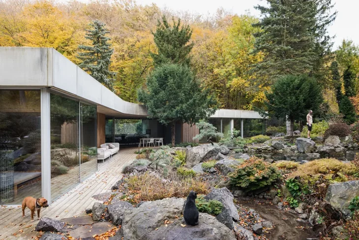 Banánka House Connects Living to the Outdoors