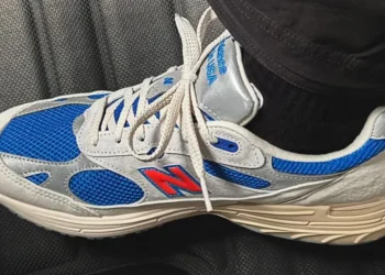 Ronnie Fieg Teases Knicks-Themed New Balance 993