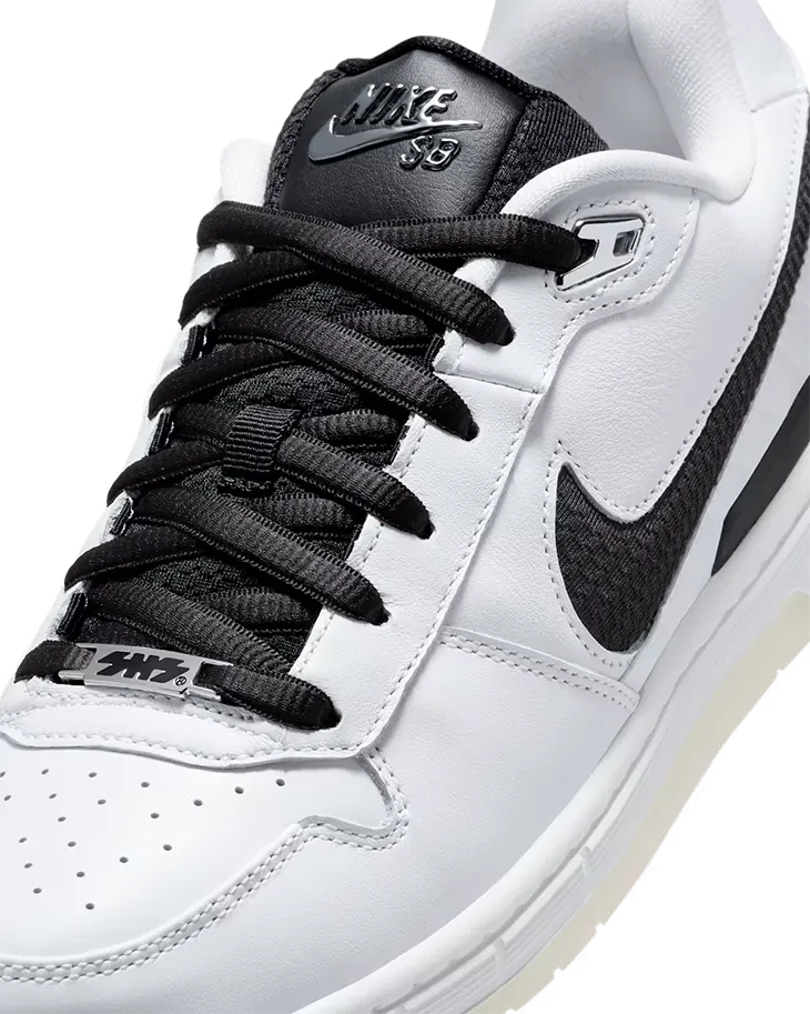 Nike SB