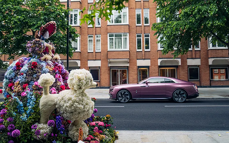 Rolls-Royce Unveils Velvet Orchid-Inspired Spectre