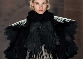 Louis Vuitton Presents Cruise 2026 in Avignon