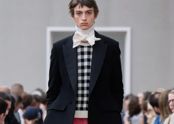 Jonathan Anderson Rewrites Dior’s Codes for Summer 2026