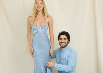 Lila Moss Fronts GAPStudio’s Summer Drop Designed by Zac Posen