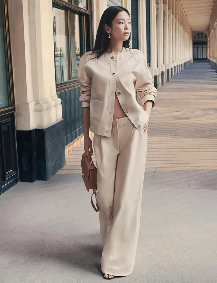 BLACKPINK’s Jennie Stars in Chanel FW25.26 Pre-Collection Campaign