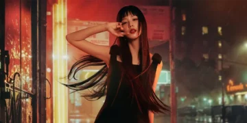 Jisoo Stars in Self-Portrait Fall Winter 2025 Campaign