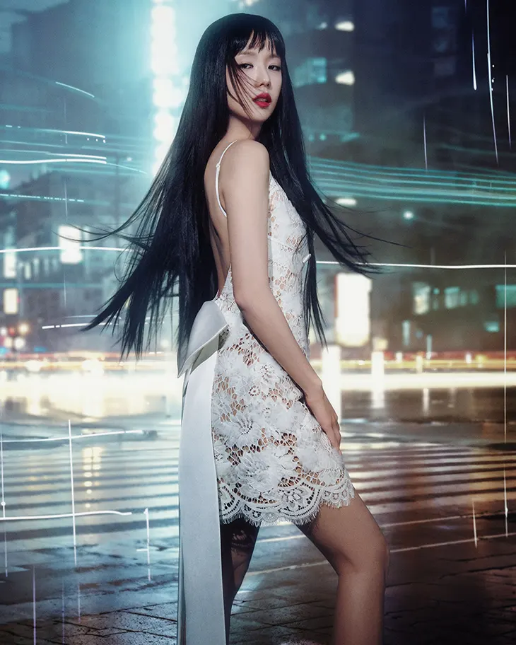 Jisoo Stars in Self-Portrait Fall Winter 2025 Campaign