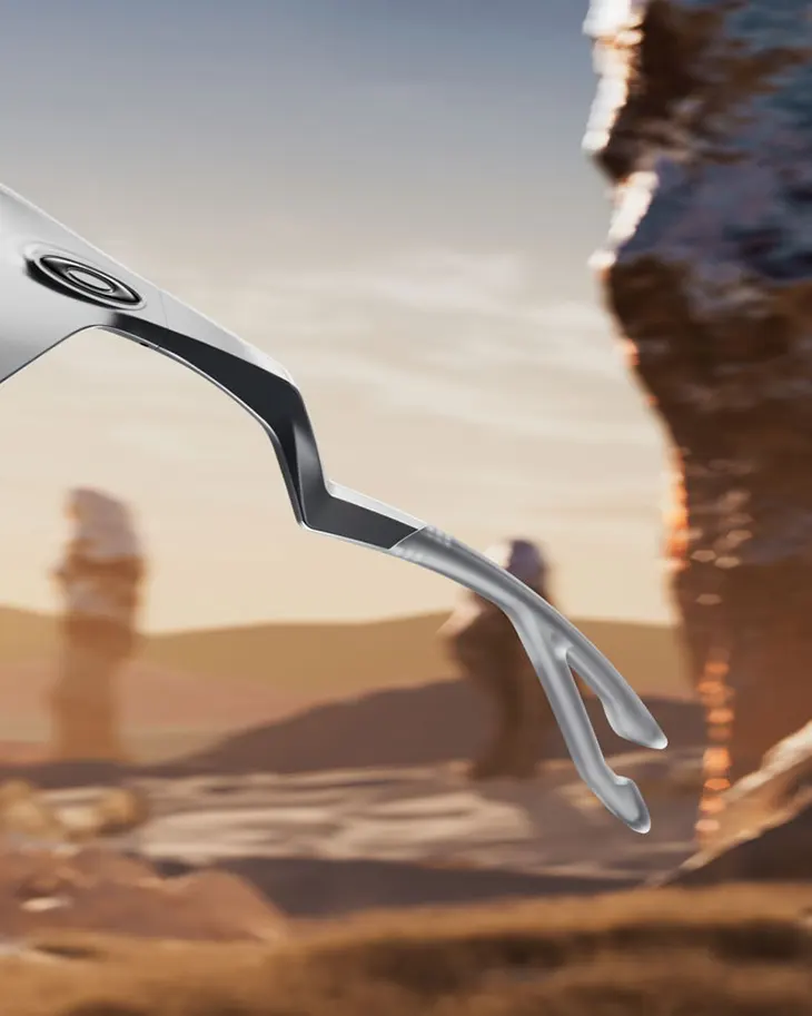 Oakley Introduces the Plantaris Ti with a Futuristic Design