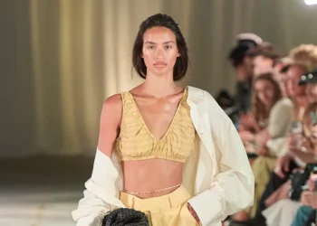 CMMN SWDN Explores Ease and Presence with SS26 Collection