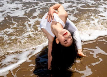 Feng Li’s White Nights in Wonderland Opens at Fotografiska Berlin