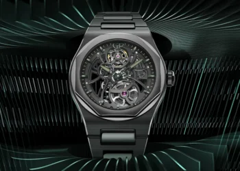 Girard-Perregaux Presents Laureato Skeleton Aston Martin Edition