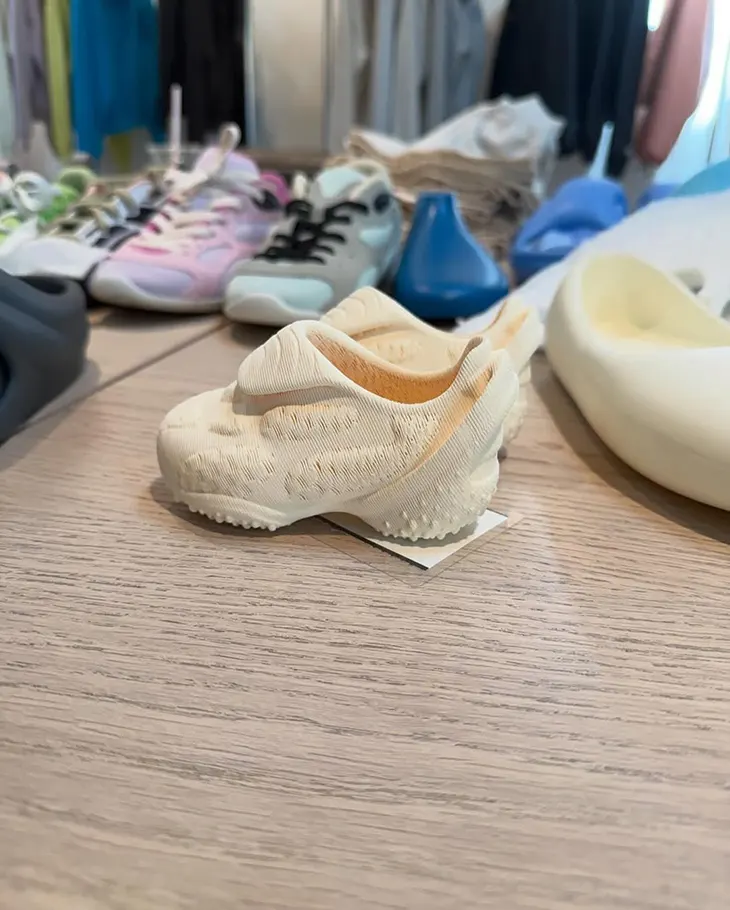 Justin Bieber Teases New SKYLRK Sneaker