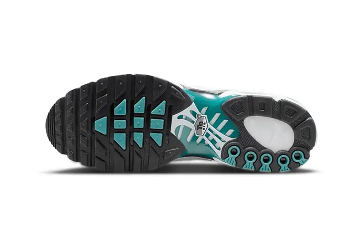 Nike Air Max Plus "Turbo Green" Returns After Over a Decade