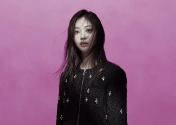 SONGZIO Names Choi Heejin as First Womenswear Ambassador