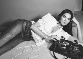 Chloé Revives the Iconic Paddington Bag