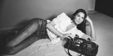 Chloé Revives the Iconic Paddington Bag